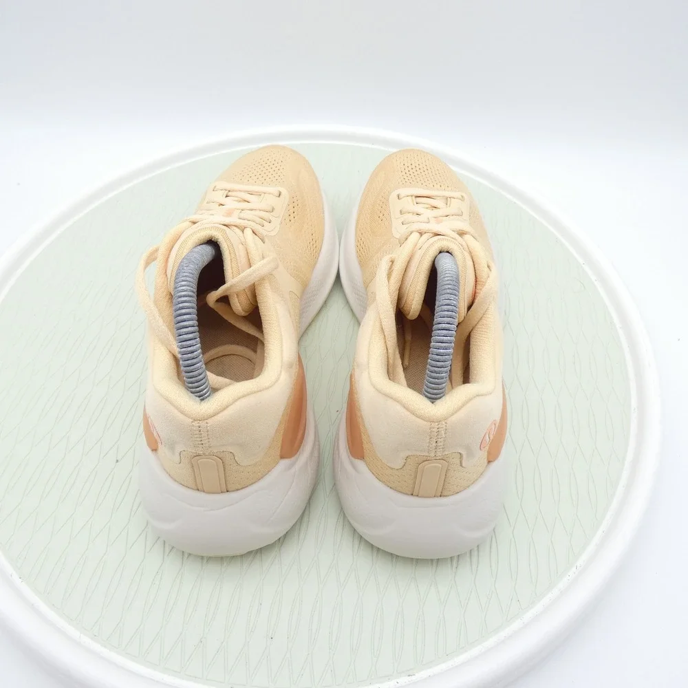 Lululemon Beyondfeel Running Shoes Haye Light Ivory Peach LW9FGCS Womens 8.5